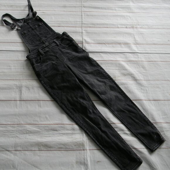 Levis Premium Black Denim Skinny Overalls Jumper - Size 26 SIDE ZIPPERS - Picture 1 of 8